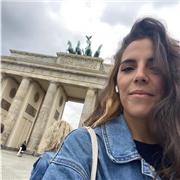 Me llamo Leticia Niño y soy maestra de Educación Infantil con experiencia internacional. He trabajado durante seis años en Irlanda